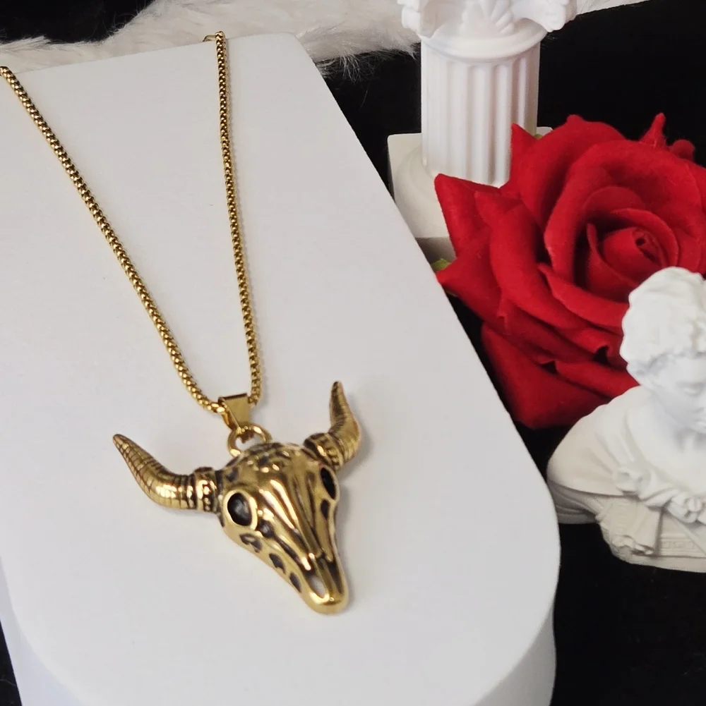 Gold Bull Head Pendant Necklace Western Steer Horned Skull Chain Unisex Outlaw